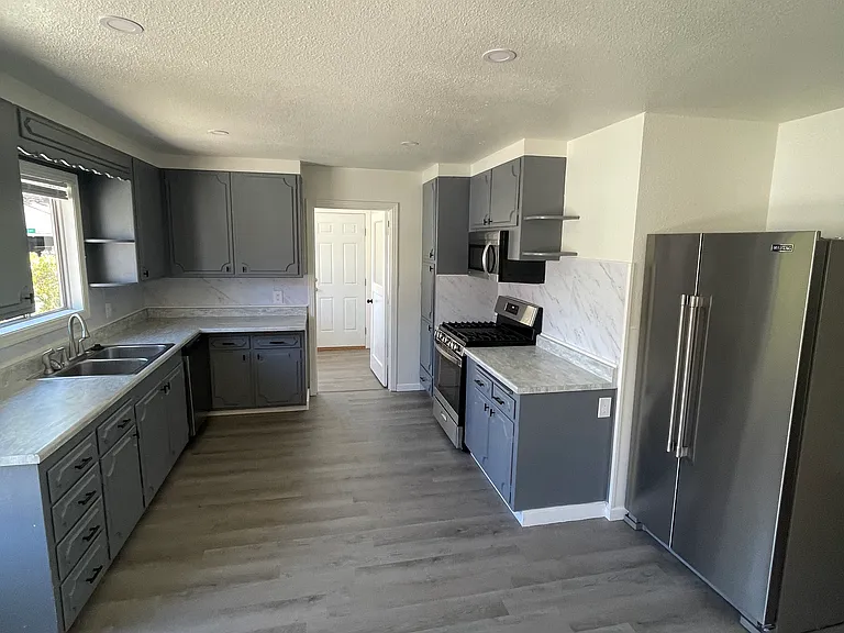 36933 Niles Blvd — Photo 5