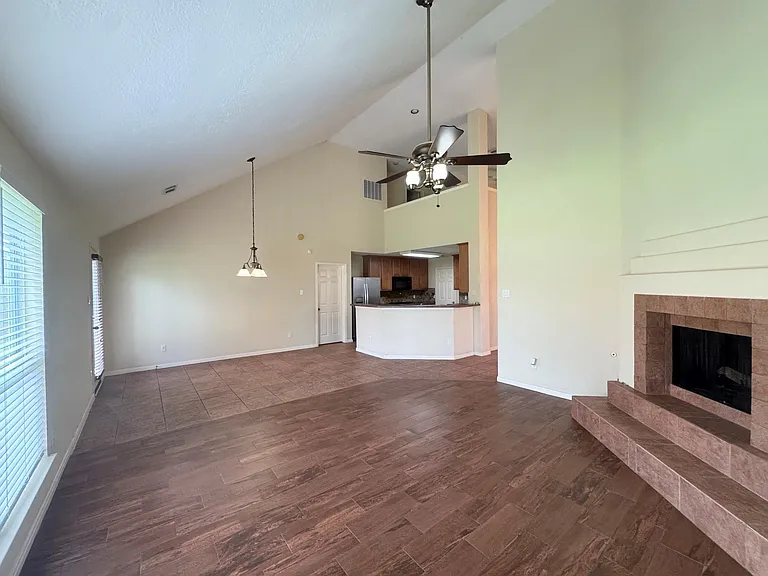 2601 Easton Springs Ct — Photo 15