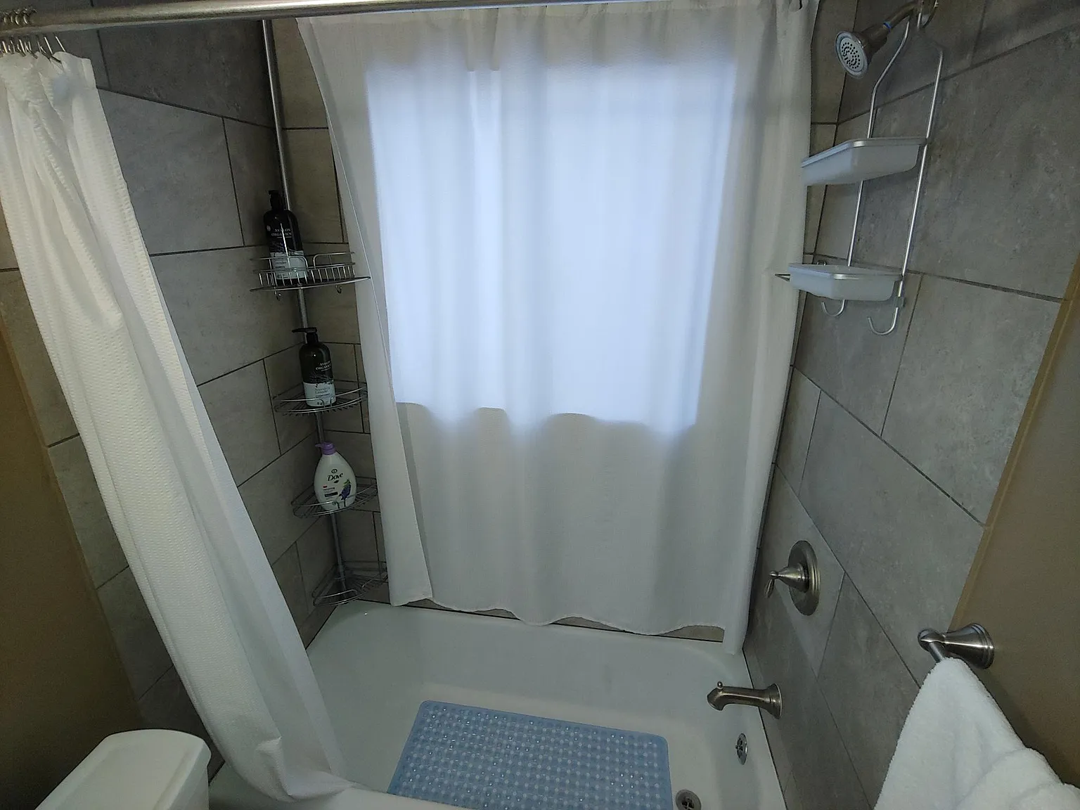 2 bed, 1100 sqft, $1,950 — Photo 4