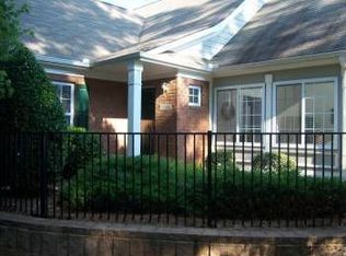 1006 Village Ln, Roswell, GA 30075