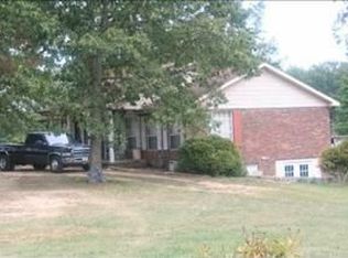 2629 Pow Camp Rd, Crossville, TN 38572