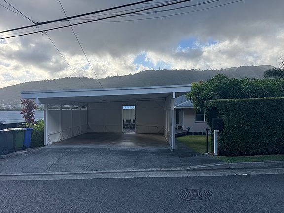 4th image of 3042 Lanikaula St