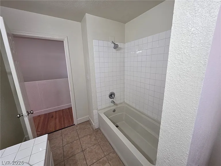 1590 Mustang Dr — Photo 30