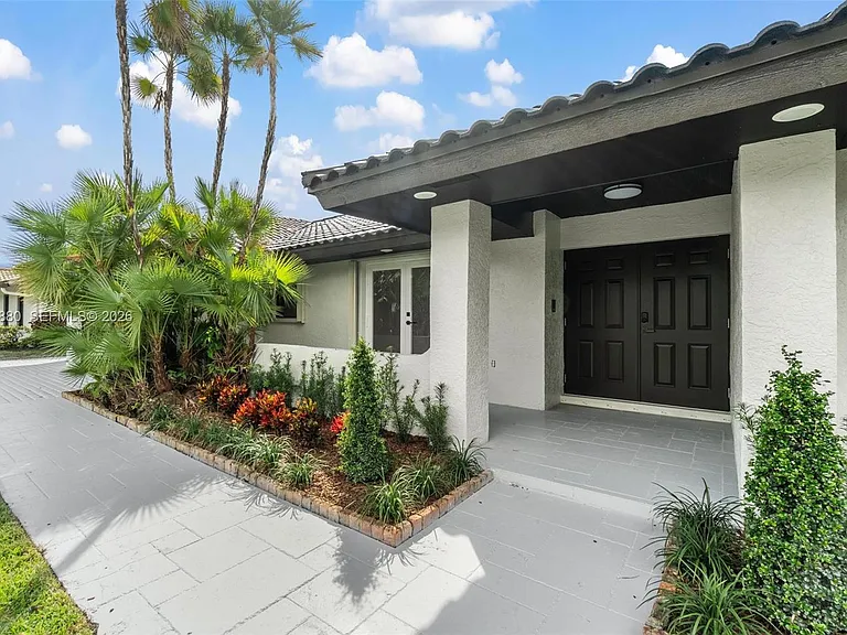 5254 NW 94th Doral Pl — Photo 1