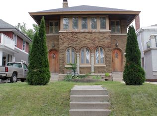 3014 N Downer Ave, Milwaukee, WI 53211