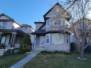 12212 18th Ave SW, Edmonton, AB T6W1S3