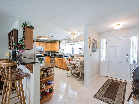 4th image of 2321 Harn Blvd