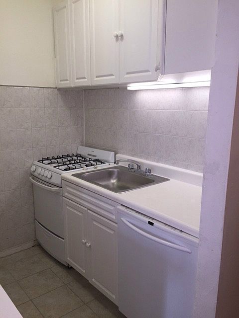 1st image of 274 7th Ave #1A