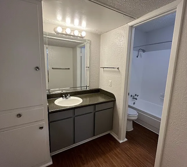 Juniper Springs Apartments — Photo 78