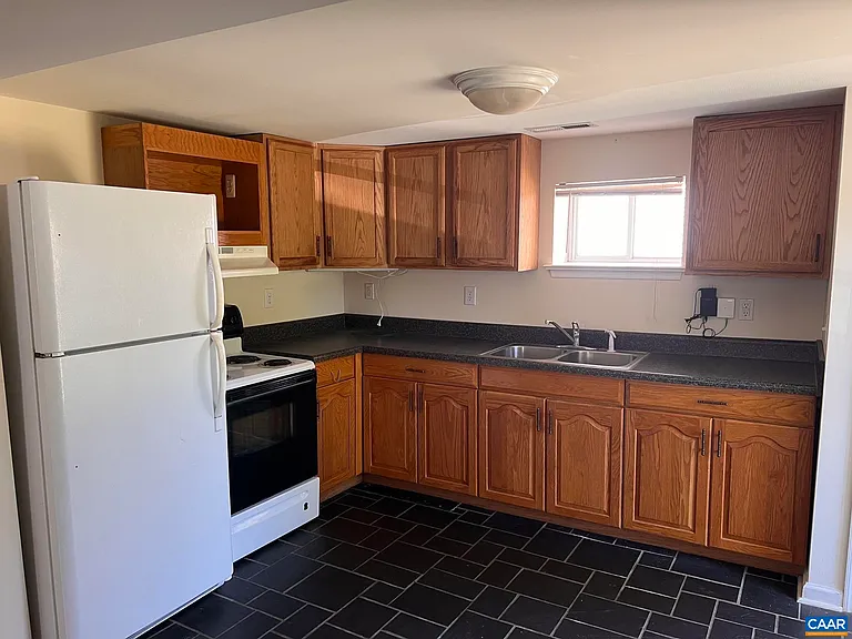 415 Valley Road Ext #A — Photo 2