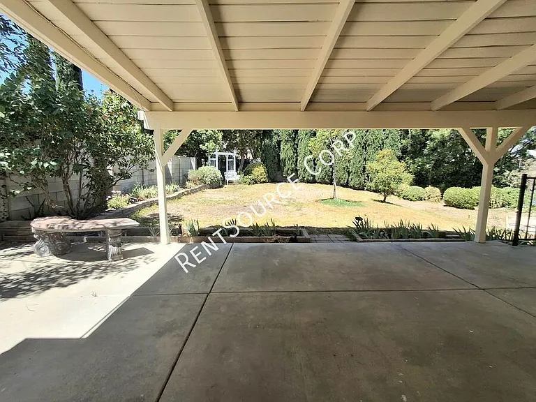 26421 Torrey Pines Dr — Photo 28