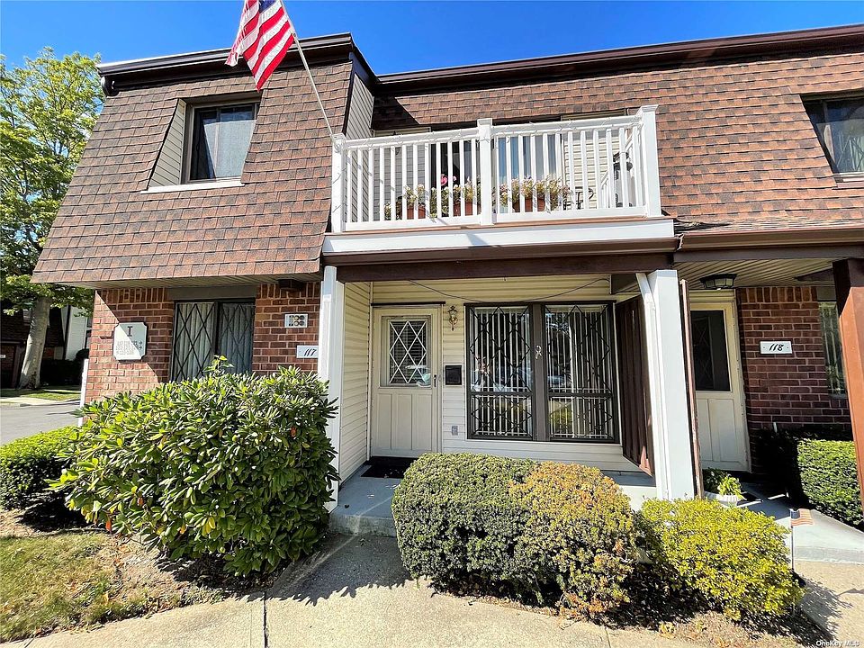 1st image of 117 Clubhouse Dr #117