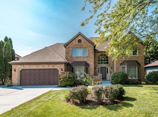 944 W Bailey Rd, Naperville, IL 60565