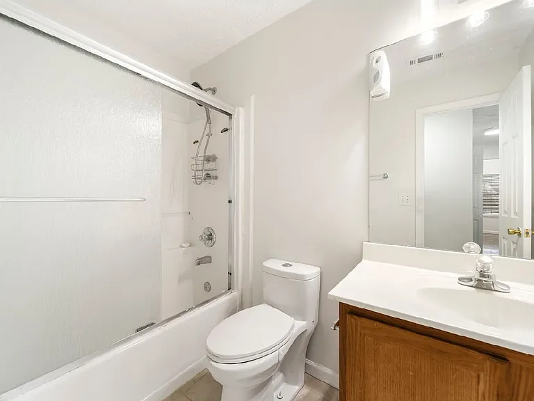 135 Jackson Point Dr — Photo 17
