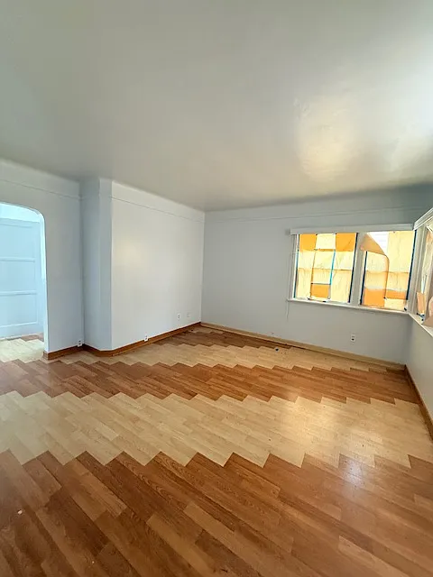 Building Photo - 4401 E 52nd St