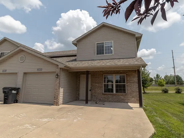 4016 Snowy Owl Dr, Columbia, MO 65202
