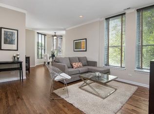 1658 W Belmont Ave #P-2, Chicago, IL 60657
