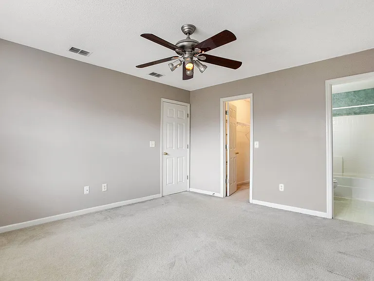 2115 Walberg Dr — Photo 39