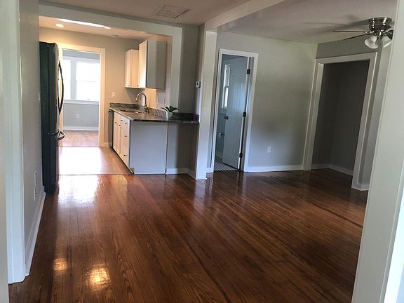 3rd image of 3807 41st Ave N