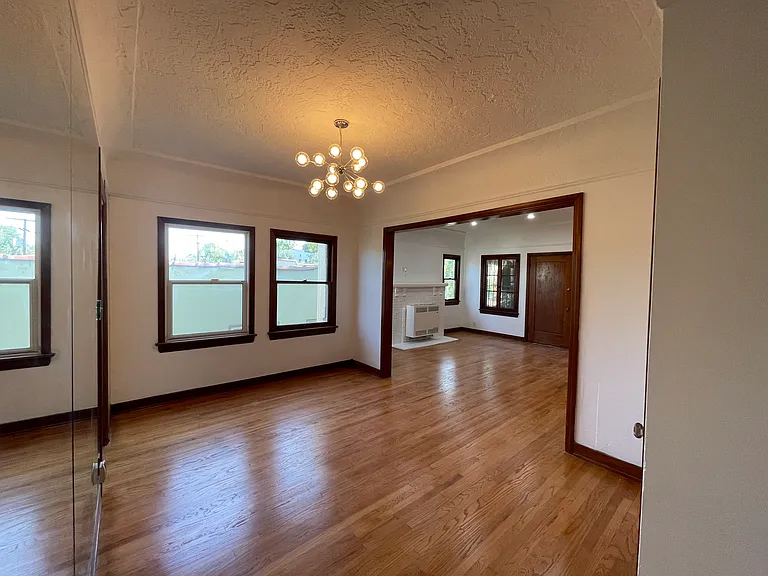 739 N Occidental Blvd #4 — Photo 1