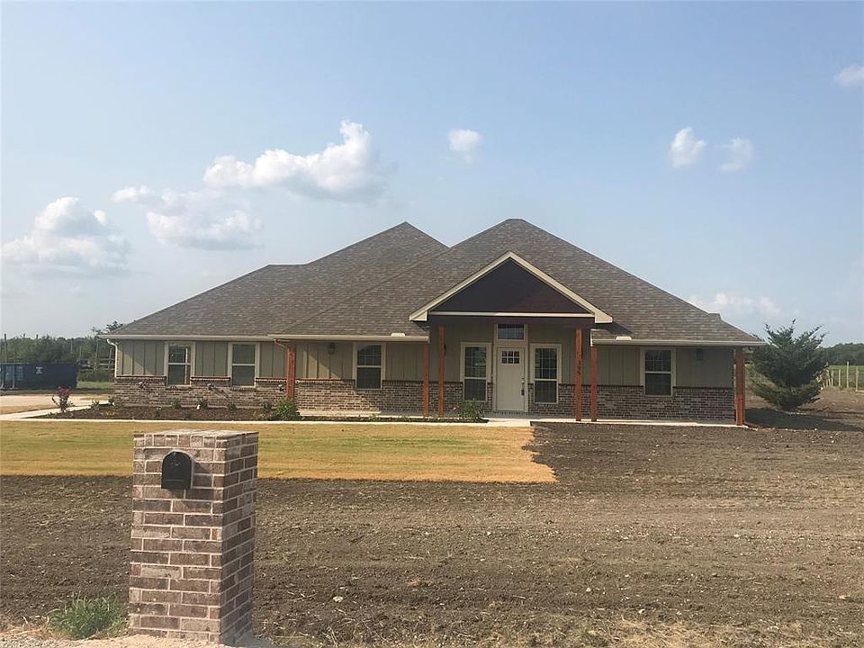 1st image of 395 Hidden Meadow Trl