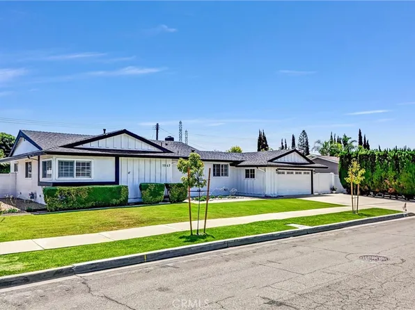 1947 N Sacramento St, Orange, CA 92867