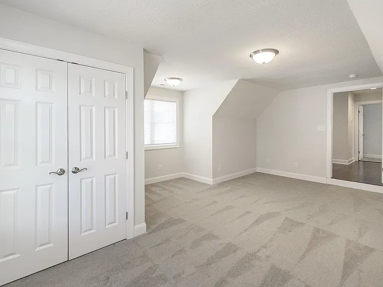 912 Kentwood Dr — Photo 20