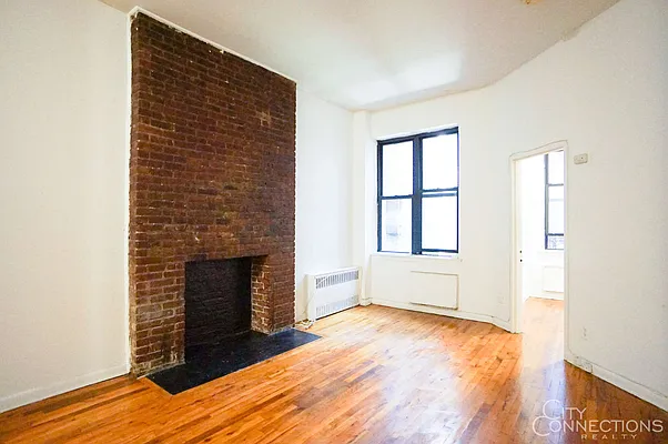 Rented by City Connections Realty | media 16