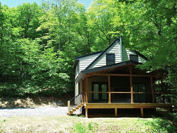 4th image of 270 Roberts Ridge Rd