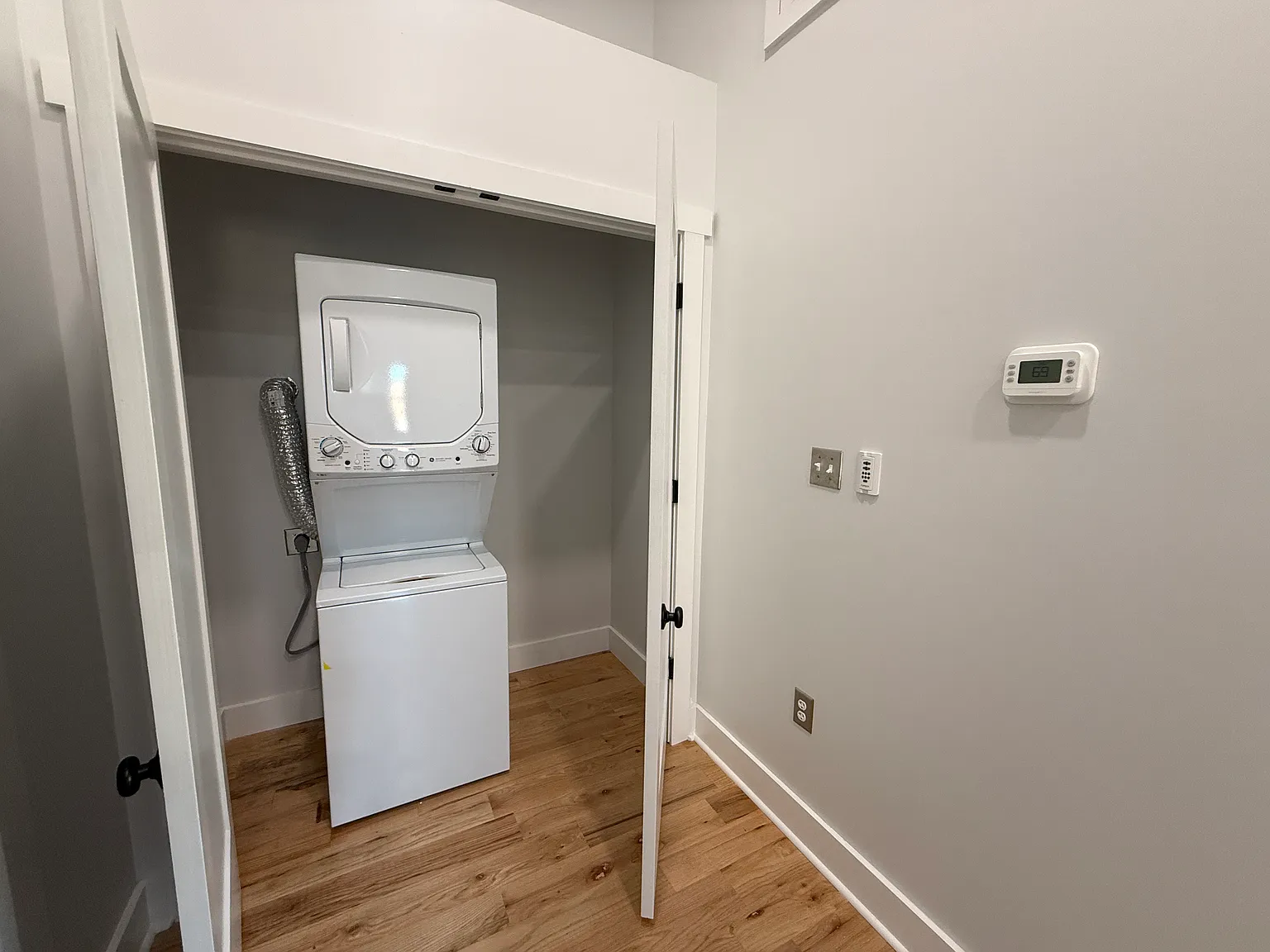 1 bed, $1,100 — Photo 4