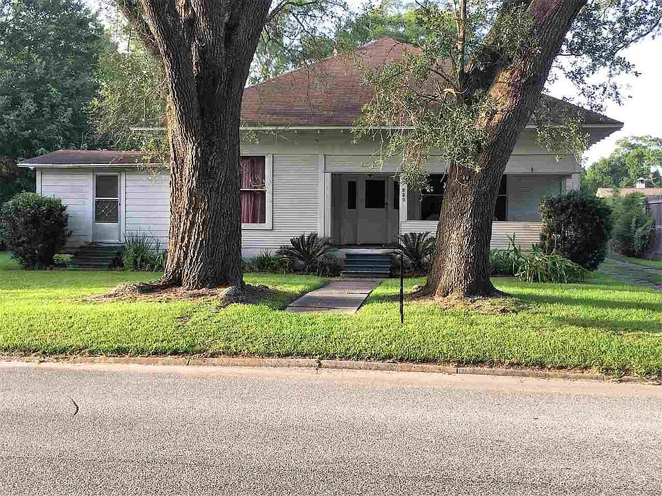 1st image of 850 Roosevelt Dr