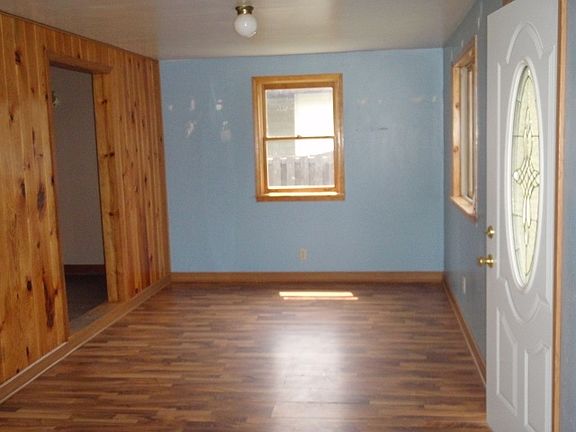 4th image of 241 W Jasper St