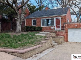 6110 Poppleton Ave, Omaha, NE 68106