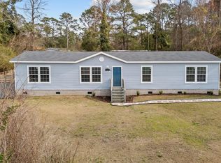 294 S Jenkins St, Holly Ridge, NC 28445