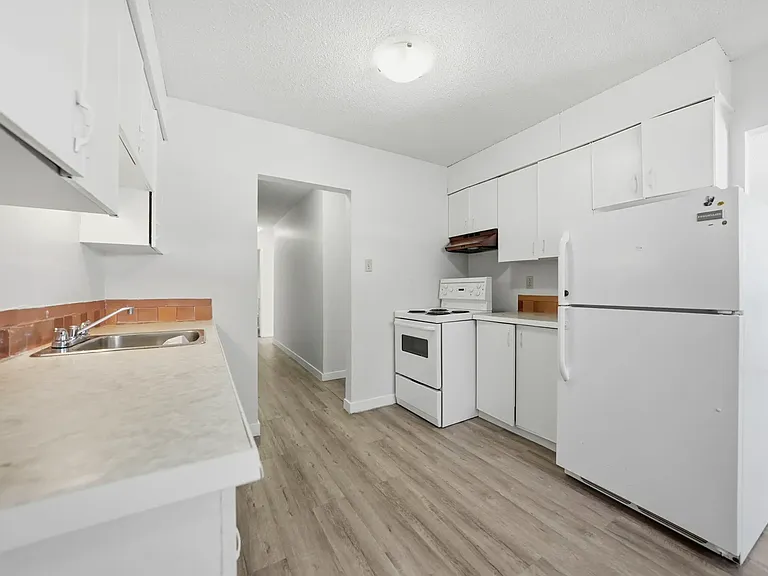 37 Sheppard St #106 — Photo 6