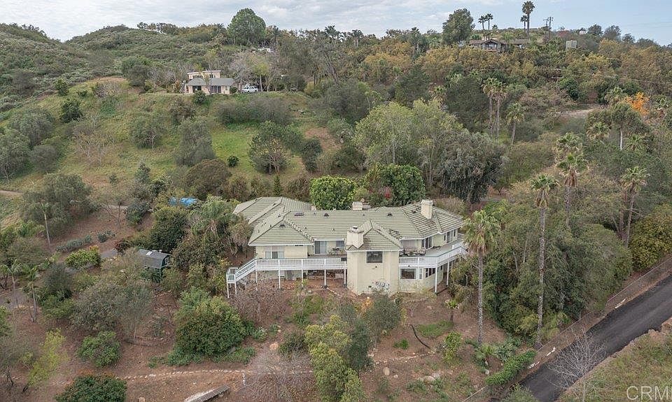 1st image of 4327 Hollyhill Rd