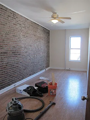 Rented by Aidonis Realty | media 16