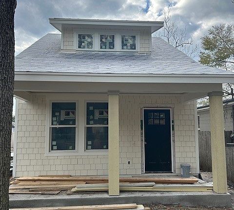 2nd image of 917 S 9th St