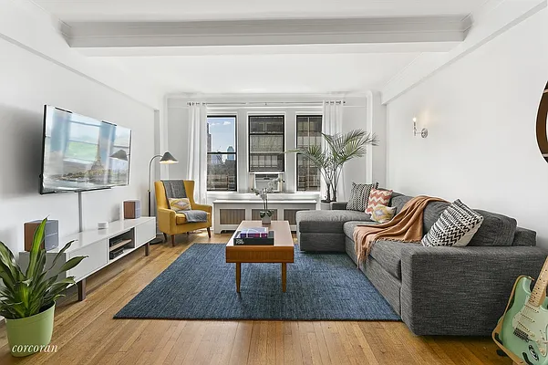 Sold by Corcoran | media 6