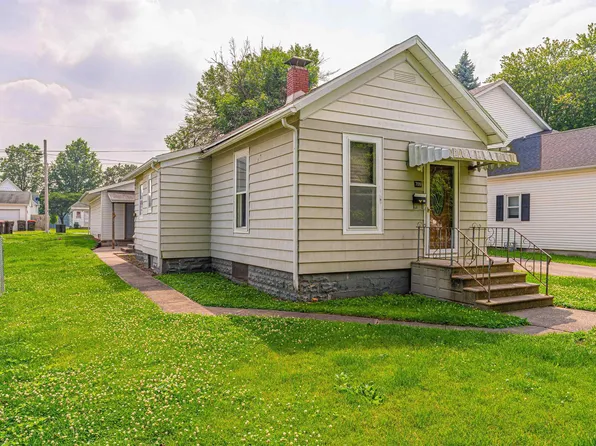 709 Decatur St, Lincoln, IL 62656