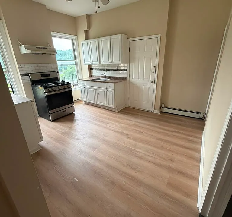 81 Jay St #3