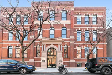186 North 6th Street in Williamsburg