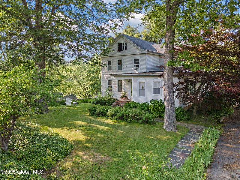 2nd image of 3121 High Street