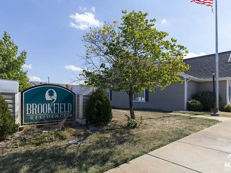 Brookfield Residences — Photo 1