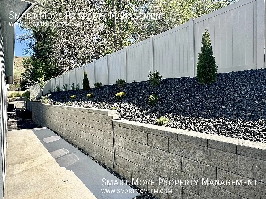 Building Photo - 7228 W Rygate Dr