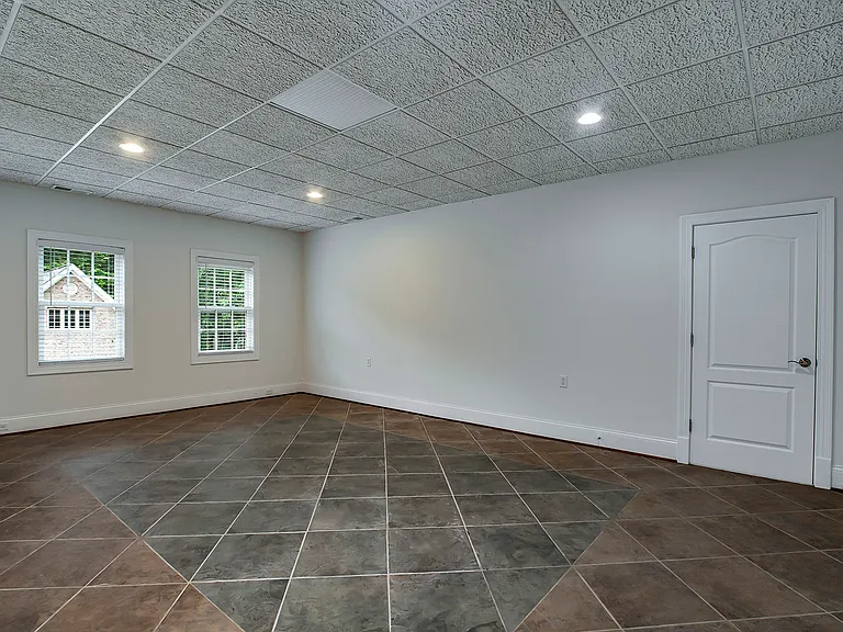 111 Daleyuhski Way — Photo 20