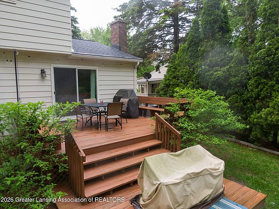 5th image of 2725 Montego Dr