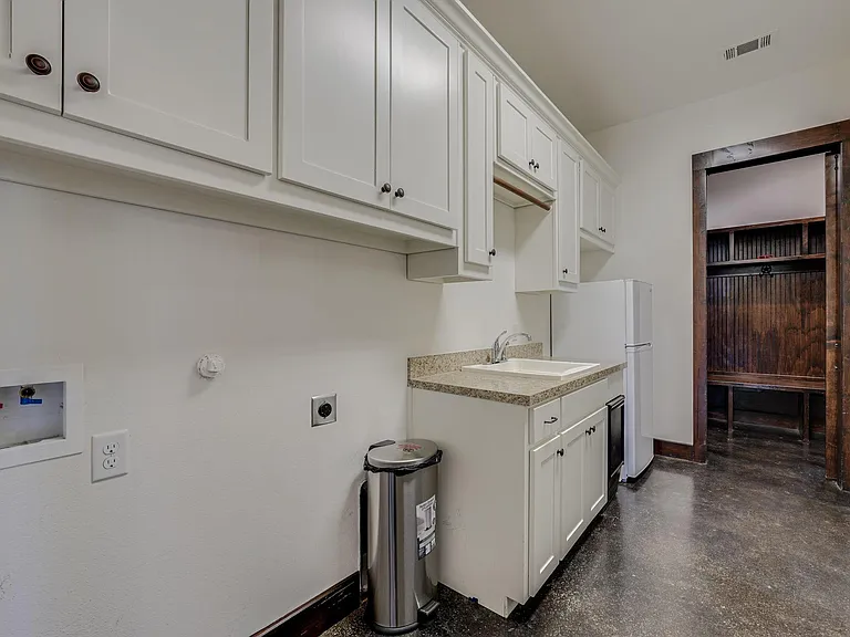 11445 Foutch Rd — Photo 14