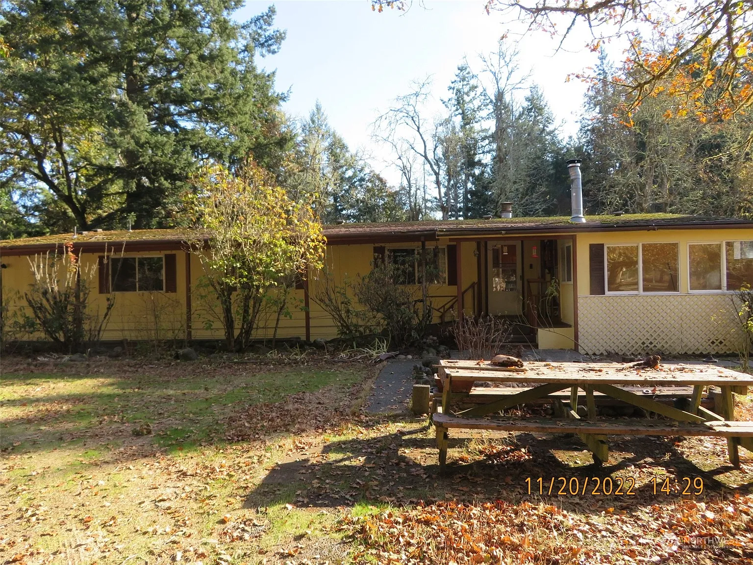 13016 Military Road SE photo 1