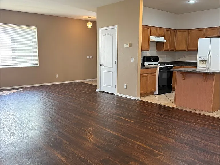 10519 Allegrini Dr — Photo 7